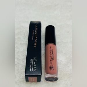 ANASTASIA BEVERLY HILLS LIP GlOSS